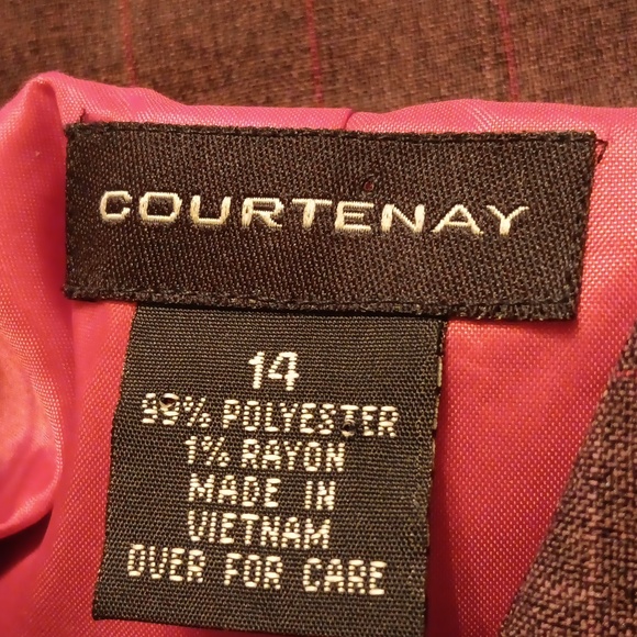 NWT. Courtenay Two Piece Brown Suit. - Picture 10 of 15